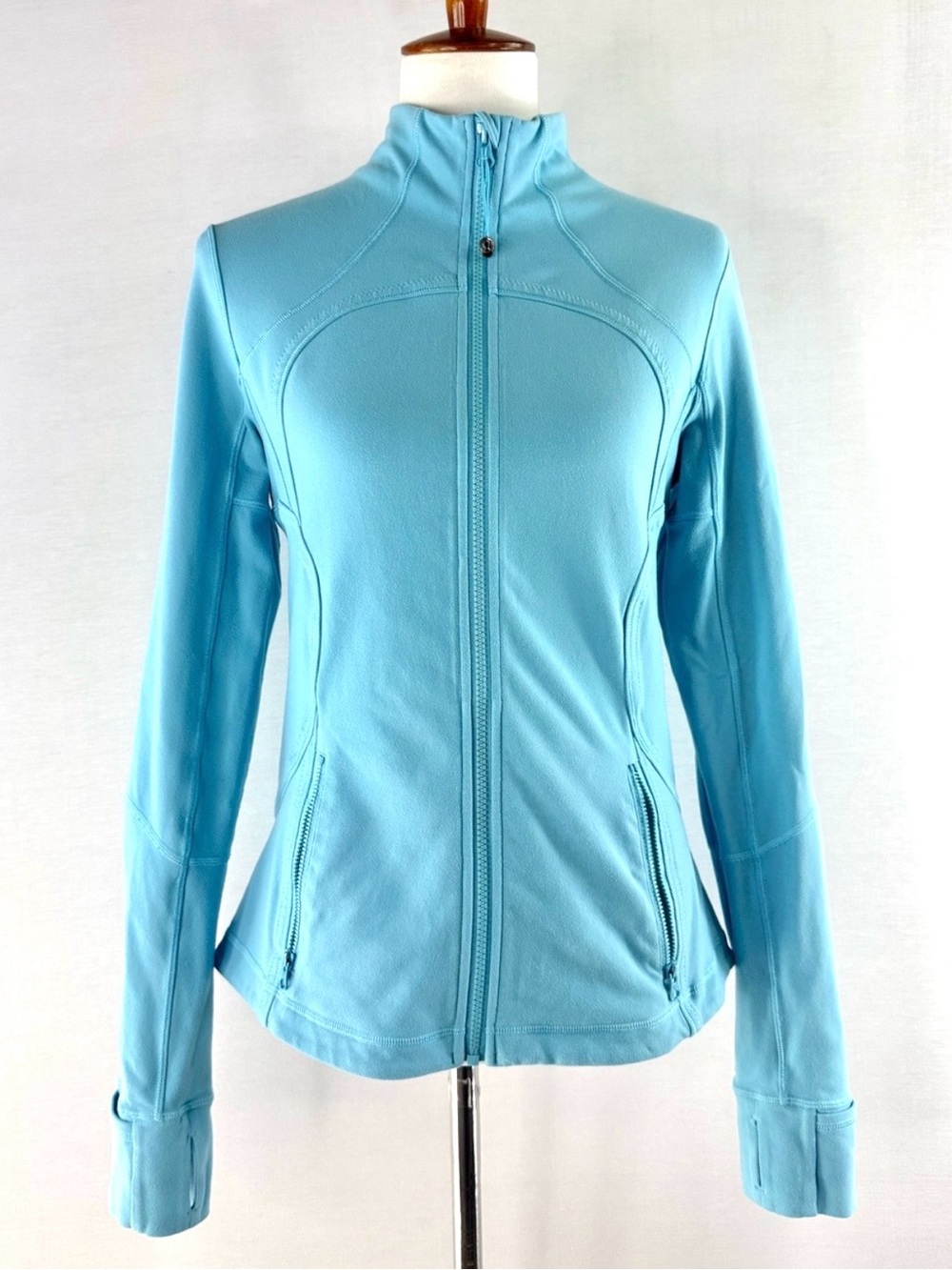 Lululemon Forme Light Blue Full Zip Jacket with Cuffins